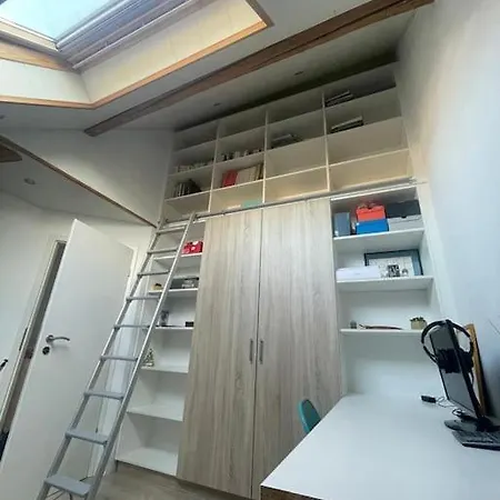 Apartment Maison A Louer - Aout 2024