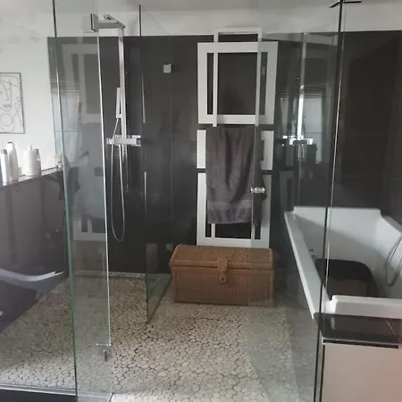 Apartment Maison A Louer - Aout 2024